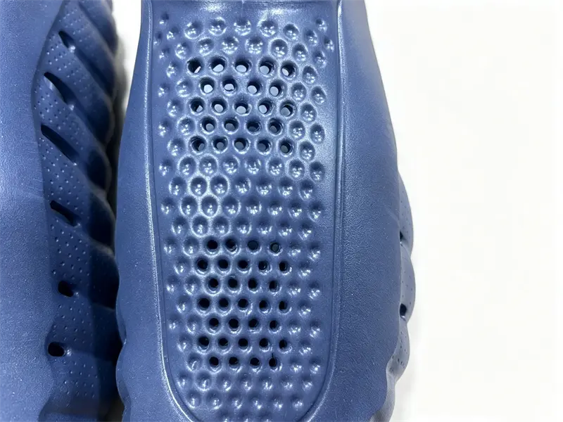 Mens EVA Breathable Clogs Summer Slippers Detail